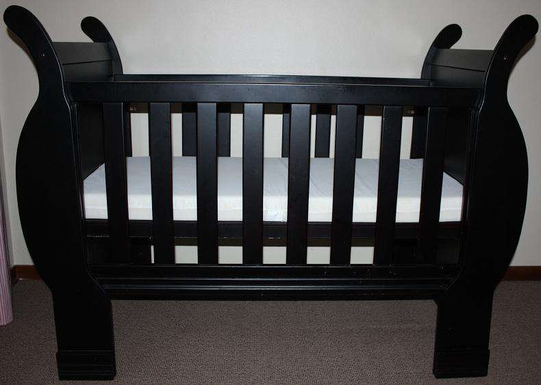 Baby Sleigh Bed Cot in Great Condition with Matching Compactum