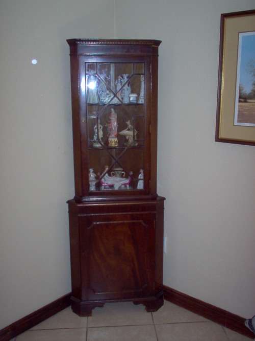 CORNER CABINET