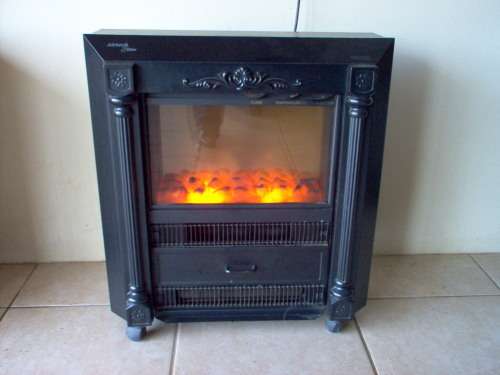 2 LOG AFFECT ELECTRIC HEATERS