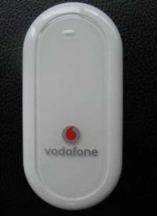 VODAFONE E220USB MODEM SUPER FAST 3.6MBPS HSDPA!!! BRAND NEW