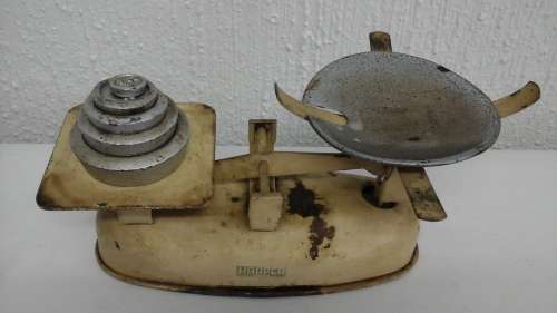 INCREDIBLE VINTAGE HARPER GROCERS SCALE MODEL 3178. GREAT PIECE OF HISTORY!