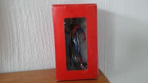 COLLECT ACTION FIGURES. THIS MARVEL SPIDERMAN IS IN PERFECT CONDITION. STILL IN ITS ORIGINAL BOX
