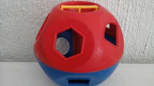 ORIGINAL TUPPERWARE SHAPE-O-TOY PURCHASED IN 1975. WE ALL GREW UP WITH ONE OF THESE