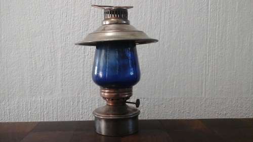 EXQUISITE VINTAGE PLATED AND GLASS LANTERN. MADE IN HONG KONG. FABULOUS PIECE!