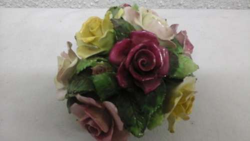 ABSOLUTELY EXQUISITE VINTAGE ADDERLEY FLORAL BONE CHINA BOUQUET IN A VASE. MADE IN ENGLAND. PRETTY!