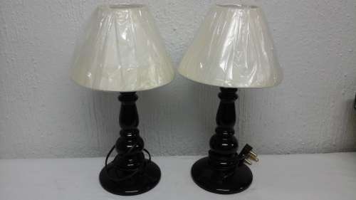 TWO STUNNING CERAMIC LAMPS. SIMPLY GORGEOUS!