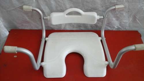 SICKLY PERSON IN THE HOUSE. WONDERFUL BATH AID