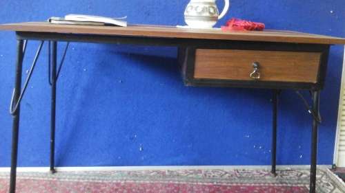 ABSOLUTELY STUNNING ART DECO STYLE DESK. FANTASTIC AND FUNCTIONAL!