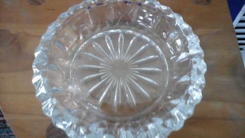 SIMPLY EXQUISITE VINTAGE CUT GLASS ASHTRAY. MADE IN FRANCE. FANTASTIC AND FUNCTIONAL PIECE!