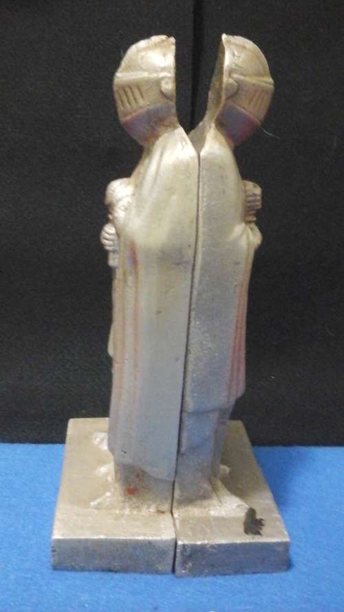 TWO SIMPLY TERRIFIC CAST ALUMINIUM MEDIEVAL KNIGHT BOOK ENDS. AWESOME, DECORATIVE AND USEFUL PIECES!