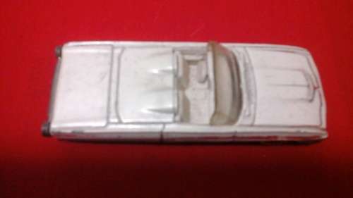 A MAGNIFICENT HOTWHEELS 63 T BIRD 1996 ML MADE IN MALAYSIA