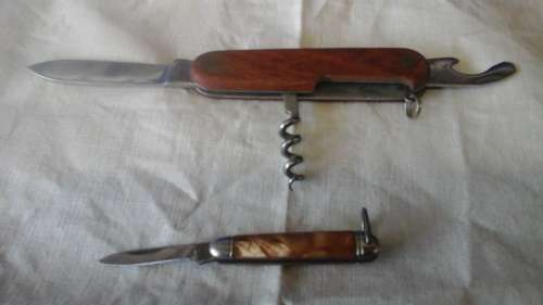STRAIGHT FROM THE SEVENTIES. TWO HIGHLY COLLECTIBLE POCKET KNIVES