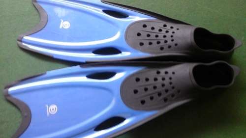 TERRIFIC PROMASTER FINS/ FLIPPERS - DARK BLUE. EU 38-39, UK 4.5-5.5, US 6.5-7.5. AWESOME!