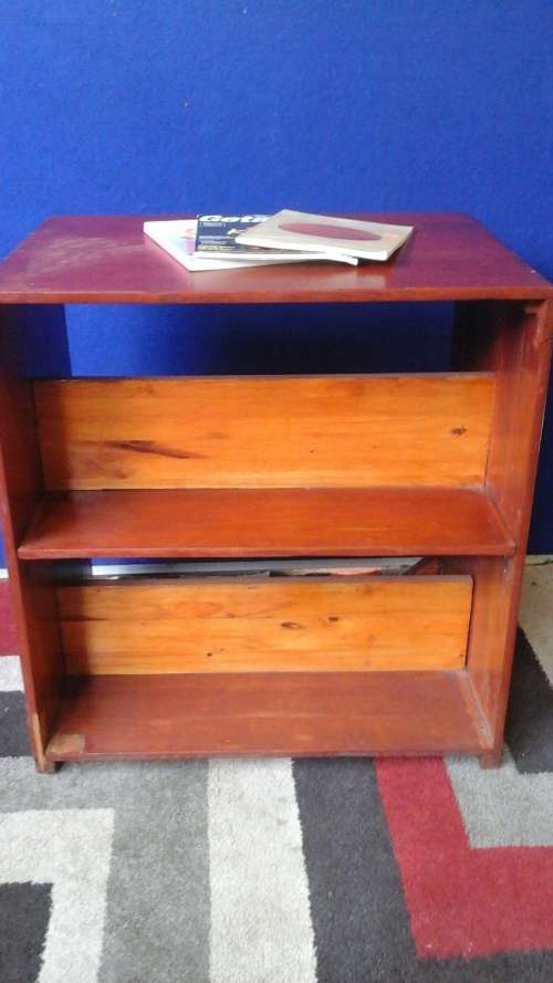 MAGNIFICENT AND UNUSUAL VINTAGE OREGON TWO SIDED BOOK SHELF. FANTASTICALLY DIFFERENT & FUNCTTIONAL!