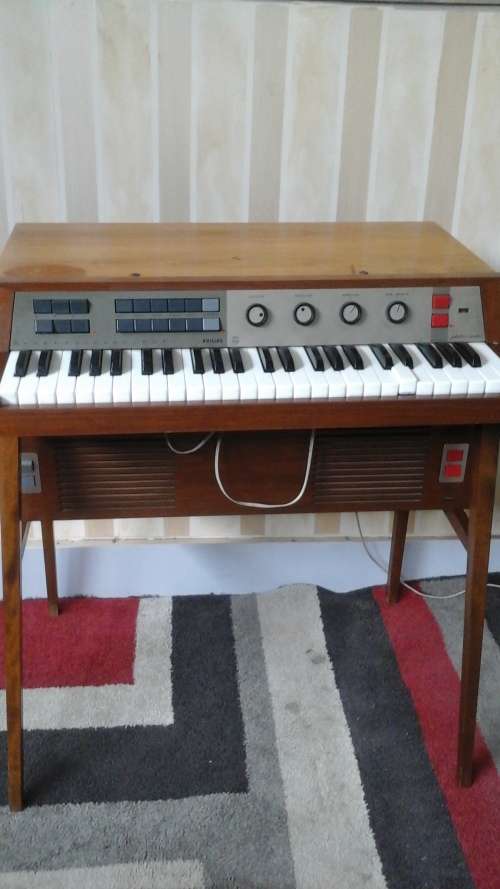 PHENOMENAL!!! AN ART DECO STYLE PHILICORDA ORGAN MADE IN HOLLAND. MAGNIFICENT!!!!