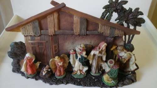 COMPLIMENT YOUR CHRISTMAS DISPLAY WITH THIS BEAUTIFUL NATIVITY DISPLAY
