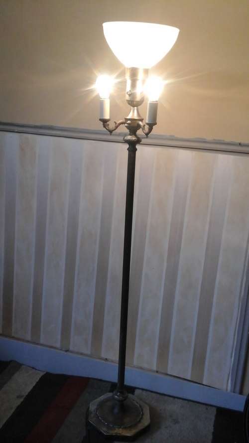 EXQUISITE VINTAGE BRASS STANDARD LAMP. INCREDIBLE!