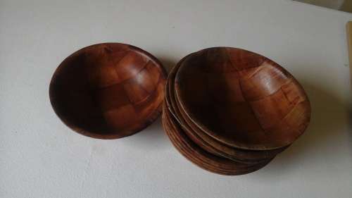 A FANTASTIC SET OF TEN VINTAGE BOWLS. HAS A WOOD LOOK. REALLY AWESOME!