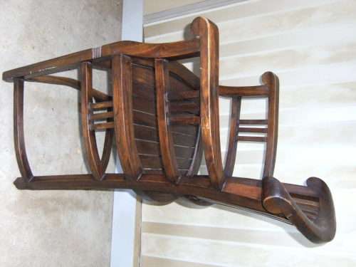 AWESOME VINTAGE WOODEN ARM CHAIR/ BAR STOOL. BEAUTIFUL & STURDY PIECE!