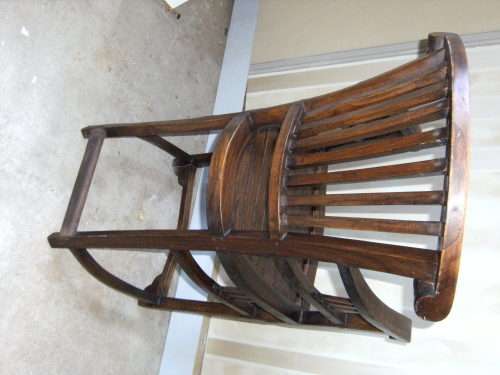 AWESOME VINTAGE WOODEN ARM CHAIR/ BAR STOOL. BEAUTIFUL & STURDY PIECE!