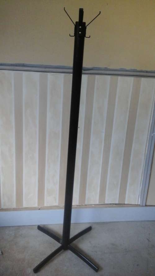 UTTERLY INCREDIBLE & HANDY STEEL COAT STAND. AWESOME PIECE!