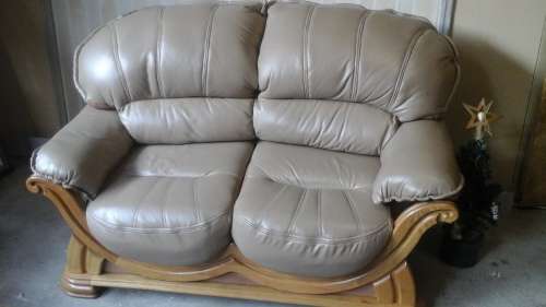 SIMPLY PHENOMENAL TWO SEATER WOOD AND LEATHER? COUCH. SPECTACULAR AND COMPY PIECE!