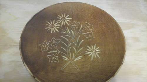 MAGNIFICENT & DIFFERENT VINTAGE MUSICAL FRUIT BOWL/ PLATE. REUGE SWISS MUSICAL MOVEMENT. FANTASTIC!