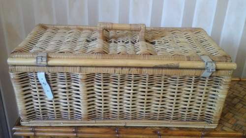 AMAZING LARGE VINTAGE WOOD AND RATTAN PICNIC BASKET. SIMPLY INCREDIBLE PIECE!