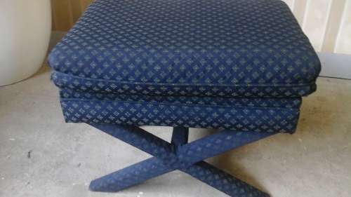 TOTALLY TERRIFIC AND COMFORTABLE OTTOMAN. ABSOLUTELY FANTASTIC AND PRACTICAL PIECE!