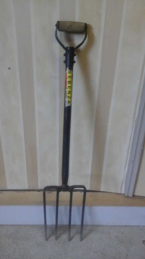 GARDEN MAINTENANCE NEVER STOPS. A HANDY LARGE GARDEN SPADE TO ASSIST