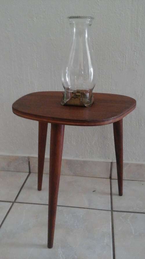 SIMPLY STUNNING VINTAGE ART DECO  STYLE OCCASIONAL TABLE. MAGNIFICENT PIECE!