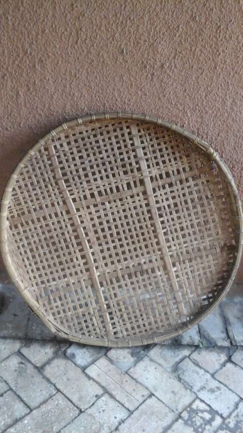 THE PERFECT WOVEN  DECOR FOR YOUR WALL. PERFECT FOR A KITCHEN OR EVEN AND ENTRANCE OR PASSAGE WAY