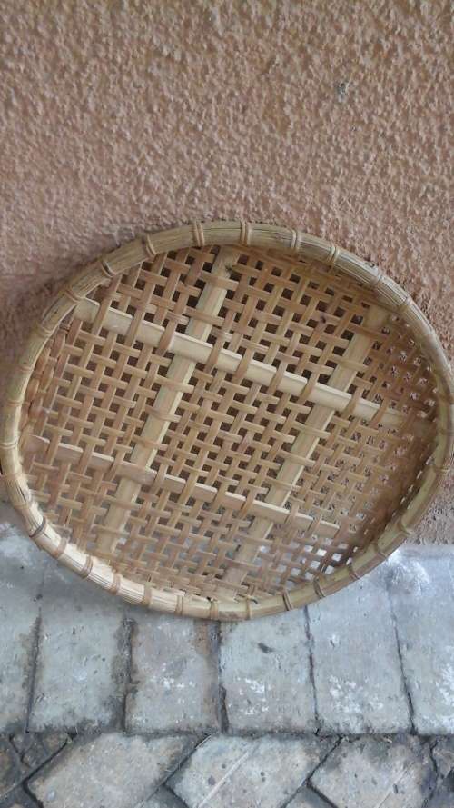 THE PERFECT WOVEN  DECOR FOR YOUR WALL. PERFECT FOR A KITCHEN OR EVEN AND ENTRANCE OR PASSAGE WAY