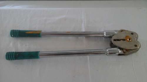 WANT TO PACK PERFECTLY. INVEST IN THIS STEEL STRAPPING CRIMPER. PERFECT FOR YOUR NEEDS