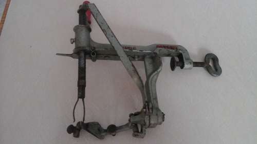 FANTASTIC VINTAGE TRIUMPF PEFRA PEELER. FANTASTIC PIECE!