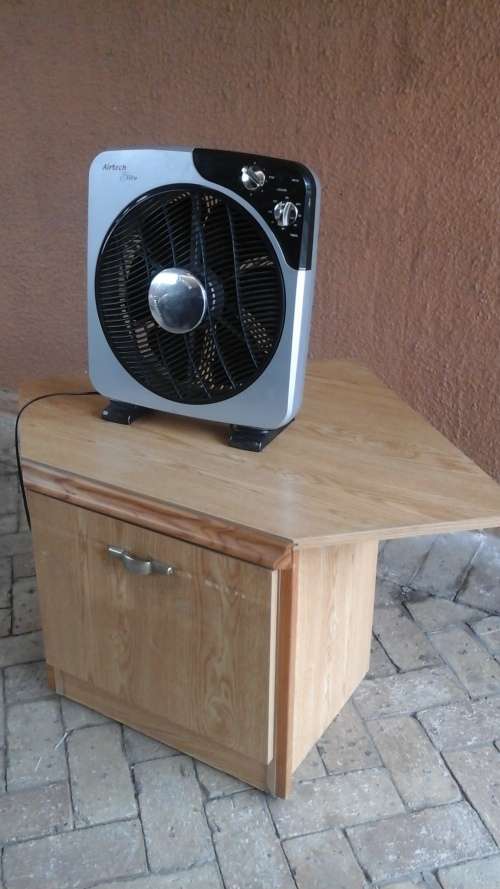 STRAIGHT FROM THE SEVENTIES. DEFINITLY VINTAGE. A FANTASTIC WOODEN CORNER UNIT