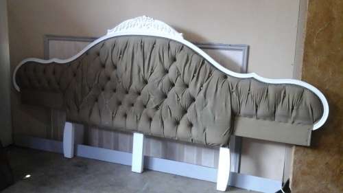 INCREDIBLE FREE STANDING WOODEN HEADBOARD. DOUBLE BED. STUNNING AND FUNCTIONAL!