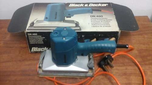 AN EXCELLENT CONDITION VINTAGE BLACK AND DEKKER DN - 460 SANDER . STILL IN ITS ORIGINAL BOX