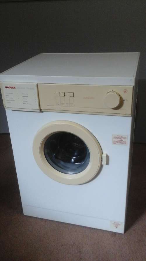 TERRIFIC HOOVER ELECTRON DELUXE WASHING MACHINE. AWESOME AND HANDY PIECE!