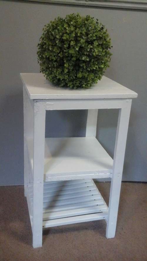 SIMPLY TERRIFIC OUTDOOR BRAAI TABLE. FANTASTIC AND USEFUL PIECE!