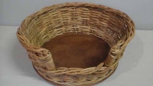 TERRIFIC VINTAGE RATTAN/ CANE AND WOOD DOG BASKET. FANTASTIC FOR YOUR FUR BABIES!
