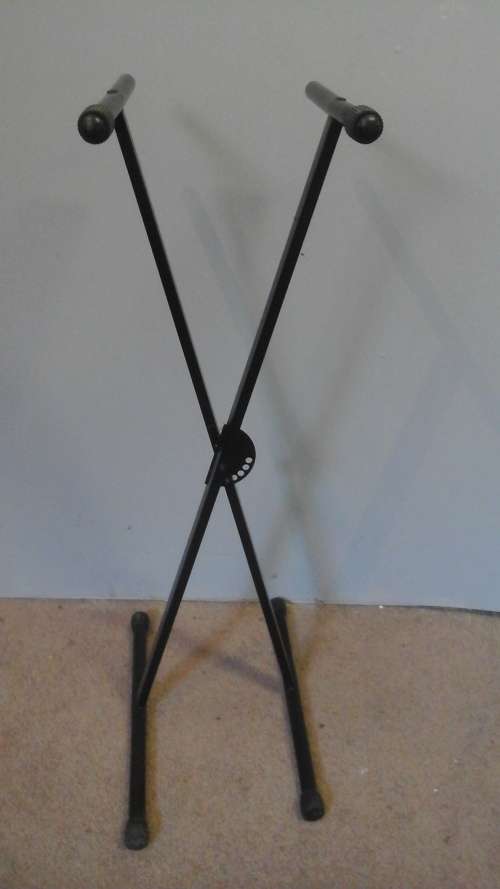 FANTASTIC DIXON KEYBOARD STAND. TERRIFIC AND USEFUL PIECE!