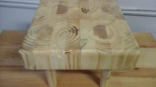 A PERFECT GIFT FOR SOMEONE THAT LOVELY COOKING.A MINIATURE BUTCHERS BLOCK/CHOPPING BLOCK/CHEESEBOARD