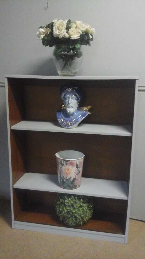 MAGNIFICENT VINTAGE WOODEN BOOK SHELF. TERRIFIC AND FUNCTIONAL PIECE! PAINTED WITH CHALK PAINT