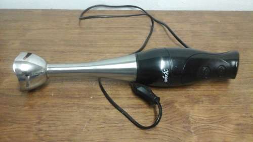 AN AWESOME VEGAS STICK BLENDER. PERFECT ADDITION TO ALL YOUR KITCHEN APPLIANCES