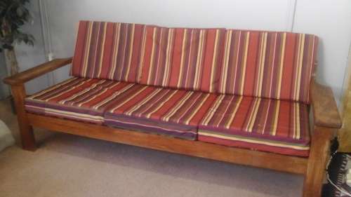 WOW A STUNNING POSSIBLY KIAAT WOODEN BENCH. BRAND NEW FOAM CUSHIONS THAT ARE WATERPROOF