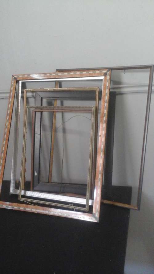 TERRIFIC ASSORTMENT OF 6 FRAMES. AWESOME AND USEFUL!