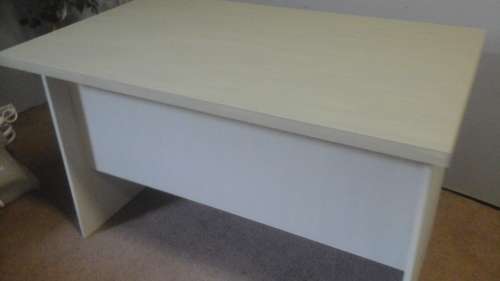 PHENOMENALLY STUNNING CHALK PAINTED WOODEN DESK.GORGEOUS AND FUNCTIONAL PIECE!