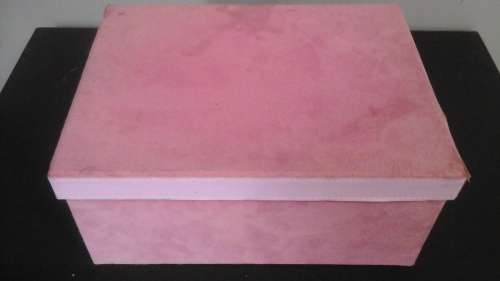 SIMPLY FANTASTIC STORAGE BOX. (MEDIUM) REALLY TERRIFIC PIECE!