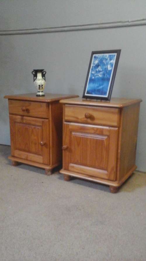 TWO GORGEOUS COTTAGE STYLE  BED SIDE PEDESTALS. STUNNING AND PRACTICAL SET! POSSIBLY PINE